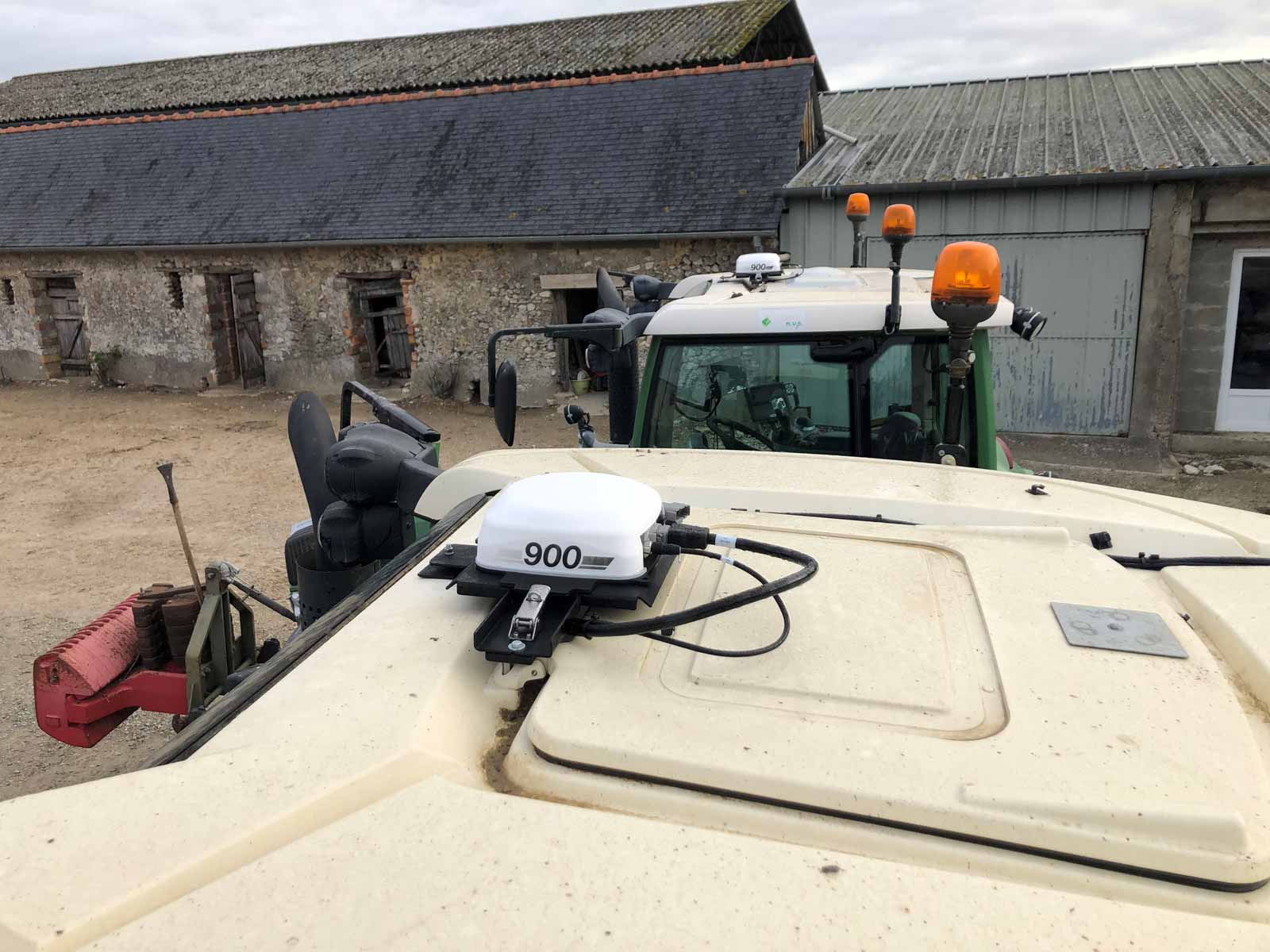 système de de guidage sur un tracteur vu d'en haut