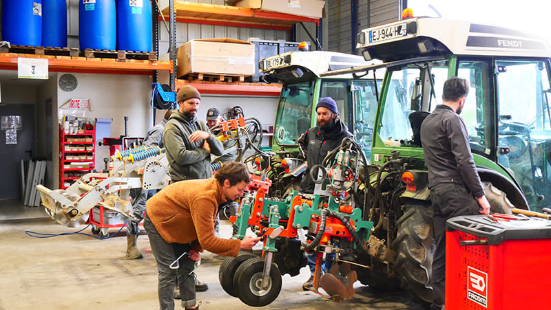 Equipe de St-Lambert-du-Lattay dans l'agence